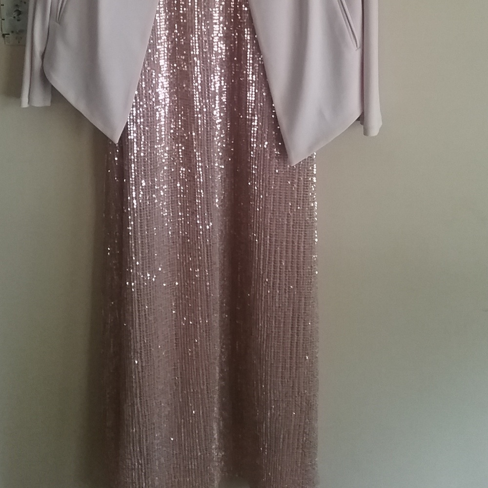Dress - Picture 2 of 2